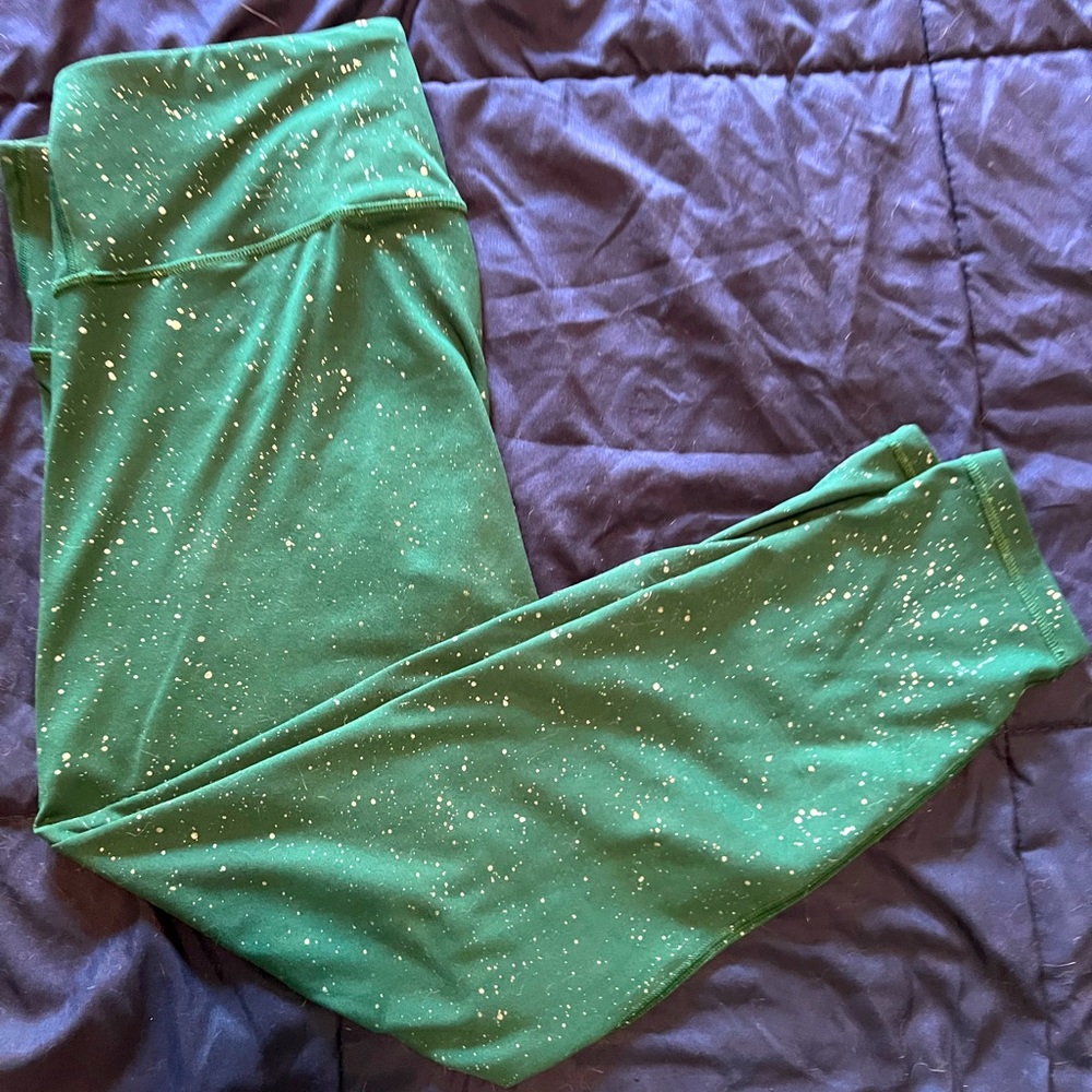 Gap fit sparkly green and silver leggings with hidden key pocket